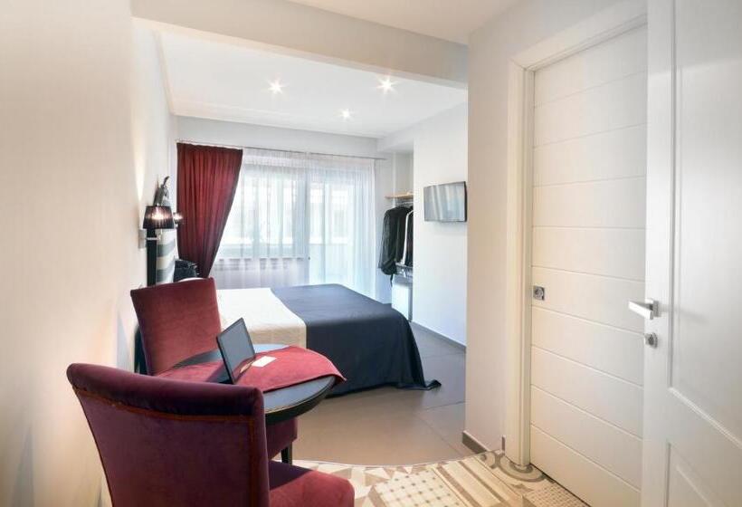 سوییت جونیور با بالکن, Barbarella Suite