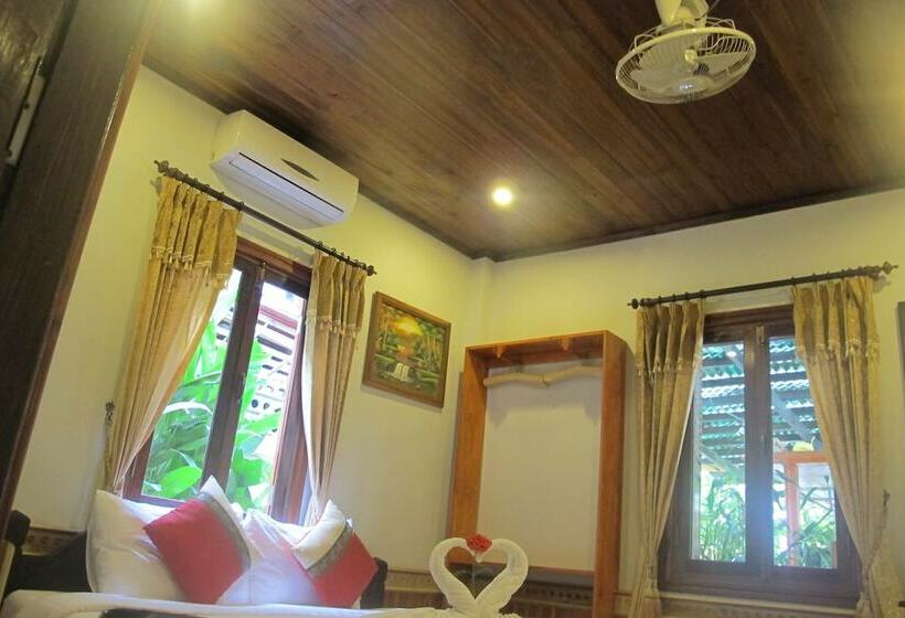 غرفة قياسية, Golden Lotus Place