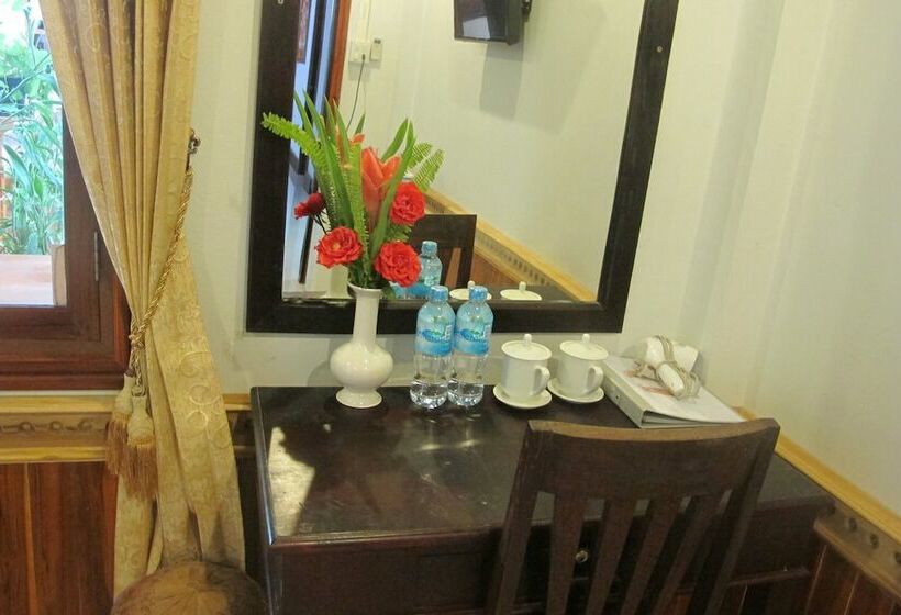 غرفة قياسية, Golden Lotus Place