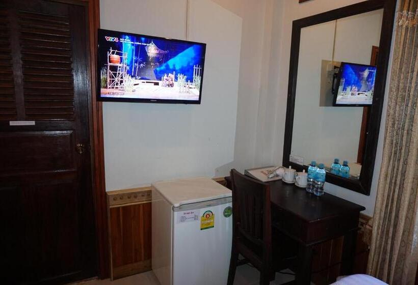 غرفة قياسية, Golden Lotus Place