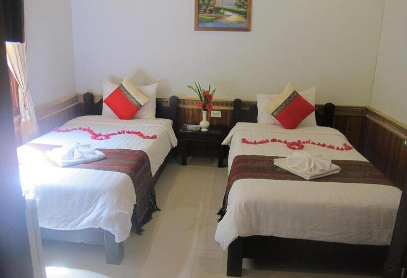 غرفة قياسية, Golden Lotus Place