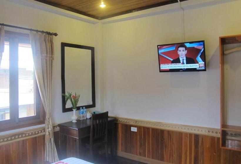 غرفة سوبيريور, Golden Lotus Place