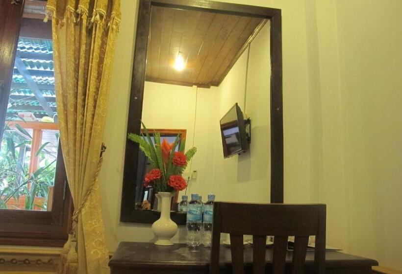 غرفة سوبيريور, Golden Lotus Place