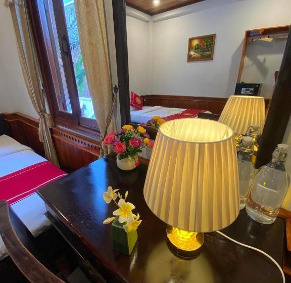 غرفة قياسية فردية, Golden Lotus Place