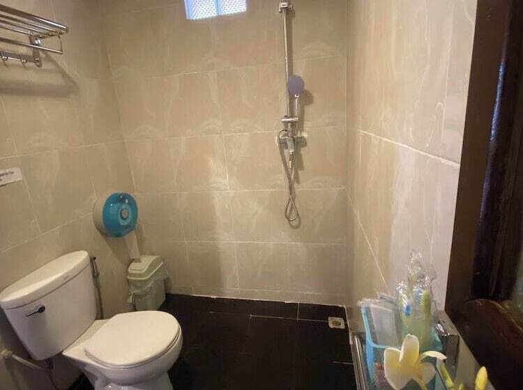 غرفة قياسية, Golden Lotus Place