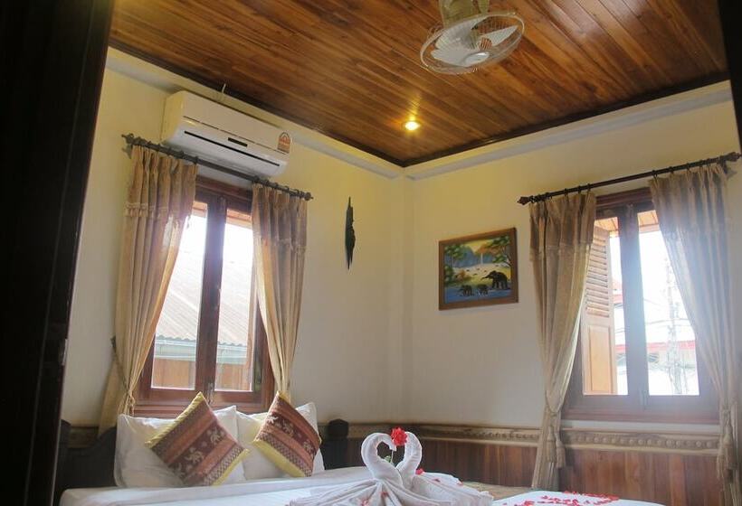 غرفة سوبيريور, Golden Lotus Place