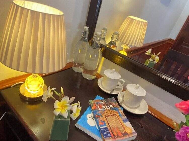 غرفة سوبيريور, Golden Lotus Place