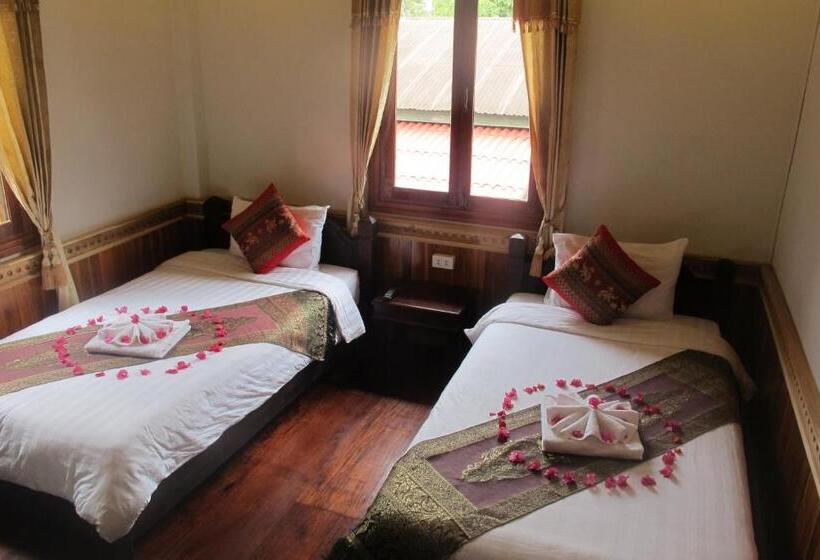 غرفة سوبيريور, Golden Lotus Place