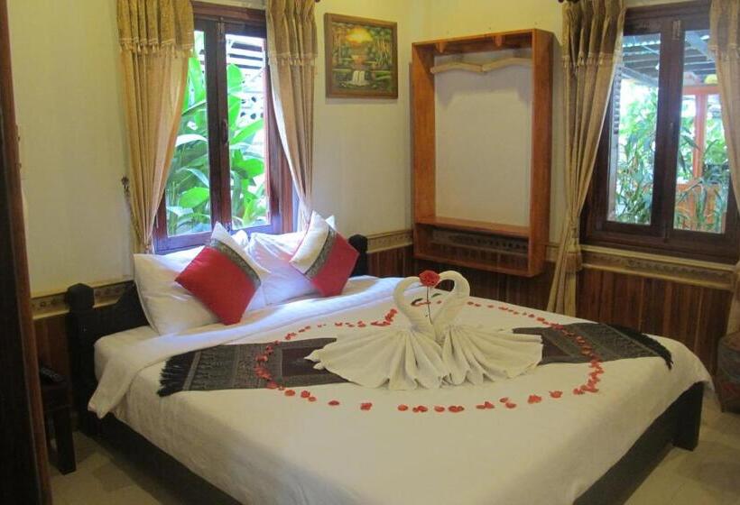 غرفة قياسية, Golden Lotus Place