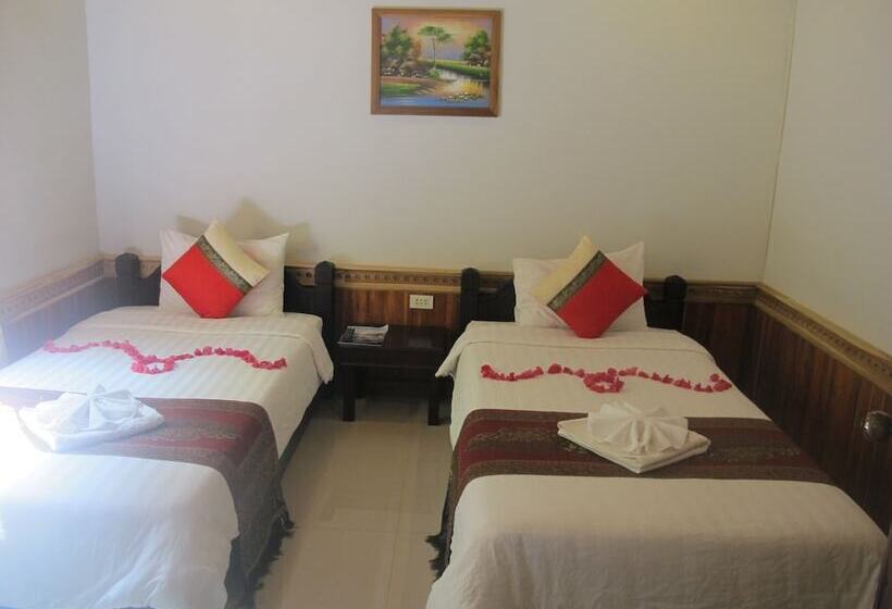 غرفة قياسية, Golden Lotus Place