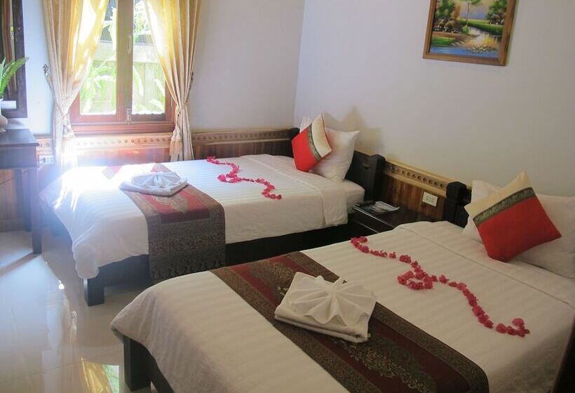 غرفة قياسية, Golden Lotus Place