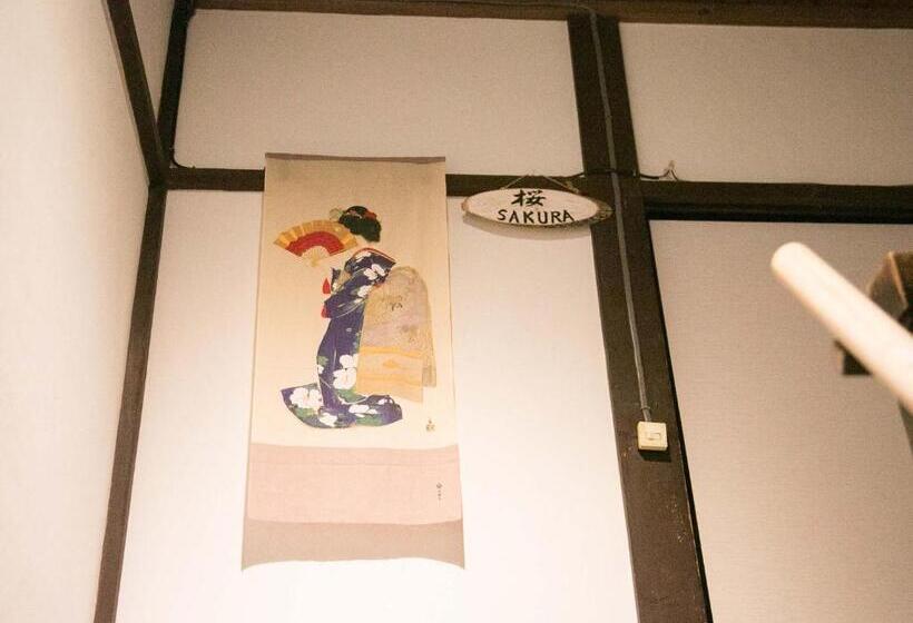 غرفة عائلية, Guesthouse Hana Nishijin