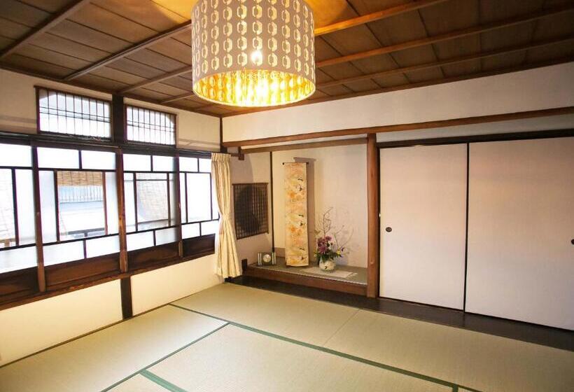 غرفة عائلية, Guesthouse Hana Nishijin