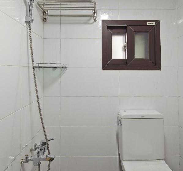 Quarto Estandar, Jiwoljang Guest House