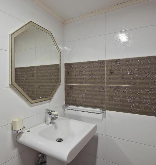 Quarto Estandar, Jiwoljang Guest House