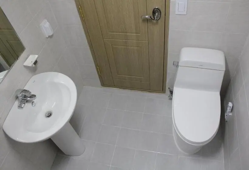 اتاق استاندارد سه نفره, Jiwoljang Guest House
