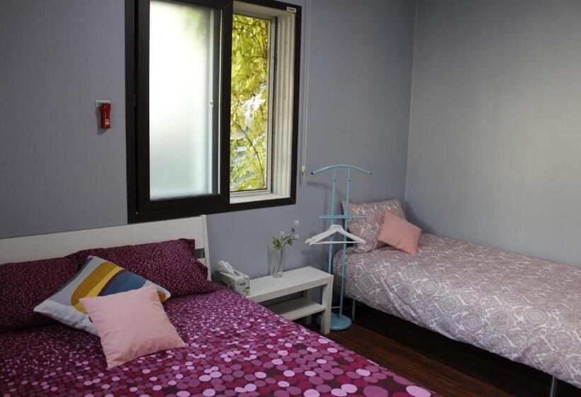 Quarto Triplo Estandar, Jiwoljang Guest House