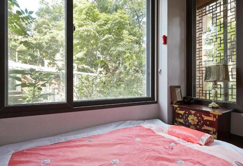 غرفة قياسية فردية, Jiwoljang Guest House