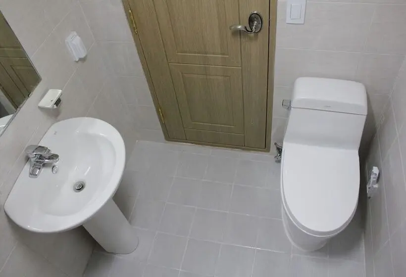 اتاق استاندارد یک نفره, Jiwoljang Guest House
