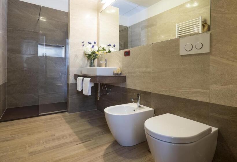 带1个卧室的带阳台的公寓, Residence Caffé Savona