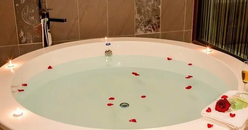ویلای 1 خوابه, Shengtu Villa