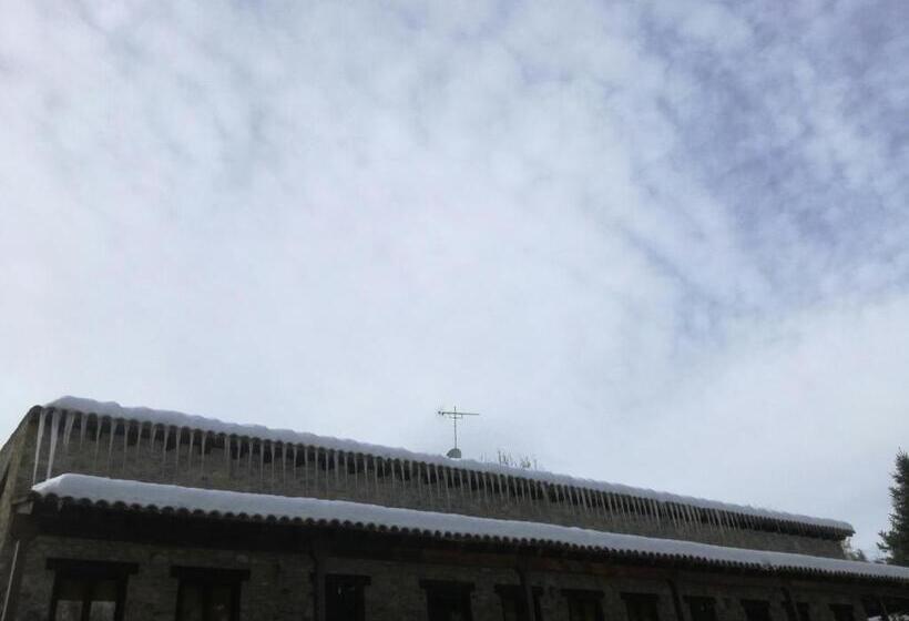 חדר משפחתי, Alberg Casa De Colònies Ridolaina