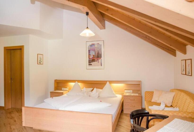 חדר סטנדרט לשלושה, Alpine Life Hotel Anabel