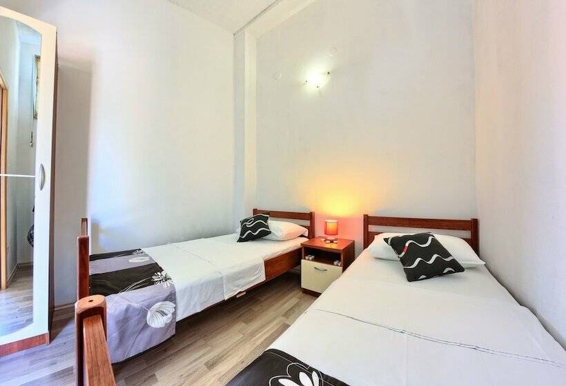 آپارتمان 2 خوابه با چشم‌انداز دریا, Apartments Cvita Holiday