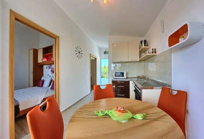 海の見える２ベッドルームアパートメント, Apartments Cvita Holiday