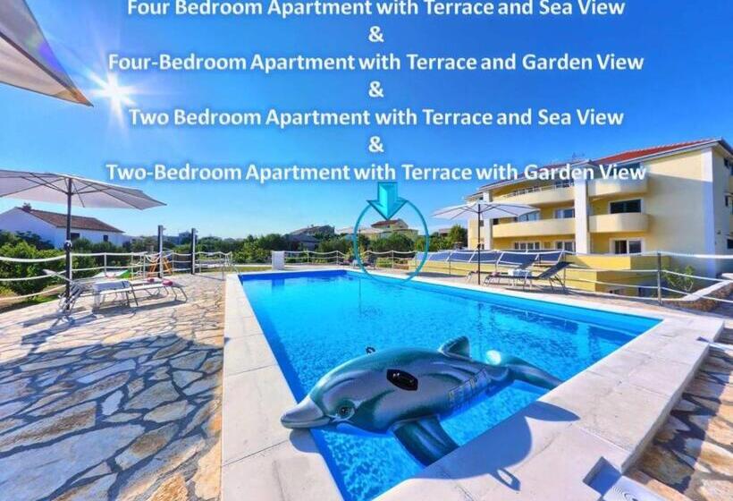 带4个卧室的公寓, Apartments Cvita Holiday