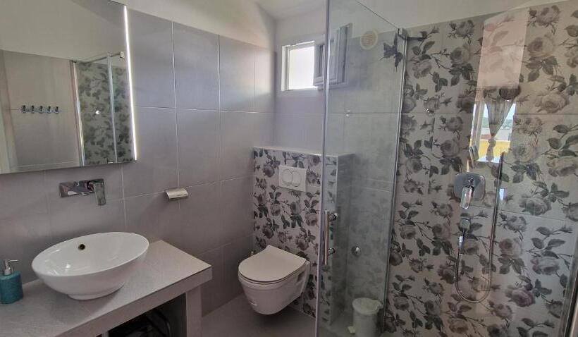 带4个卧室的公寓, Apartments Cvita Holiday