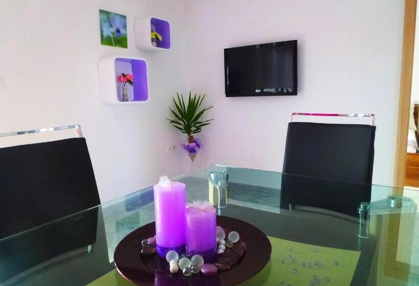 آپارتمان کامفورت 2 خوابه, Apartments Cvita Holiday