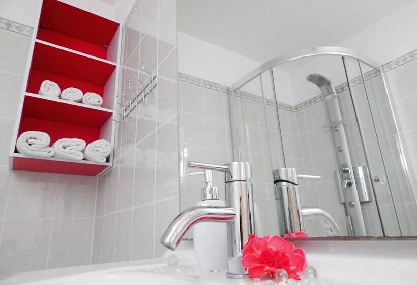 舒适两卧公寓, Apartments Cvita Holiday