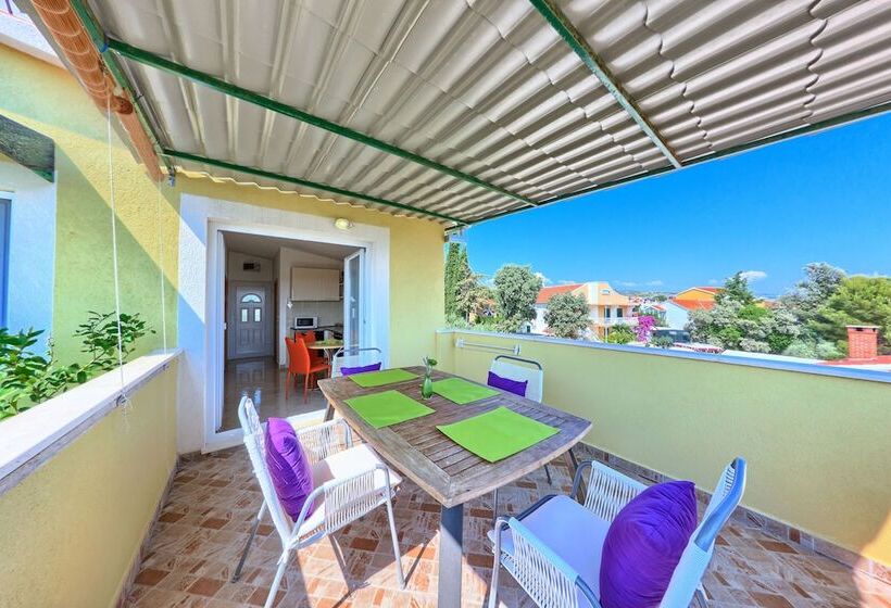 آپارتمان 2 خوابه با چشم‌انداز دریا, Apartments Cvita Holiday