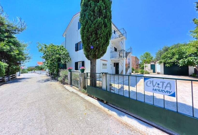 带1个卧室的舒适公寓, Apartments Cvita Holiday