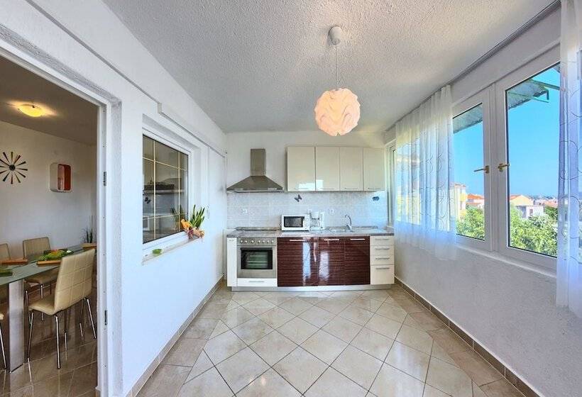 带4个卧室的公寓, Apartments Cvita Holiday