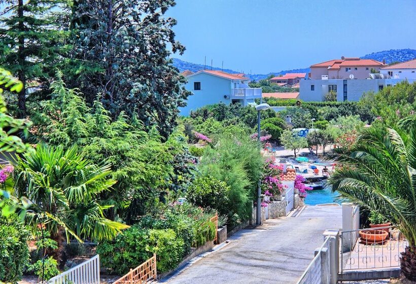 带1个卧室的舒适公寓, Apartments Cvita Holiday