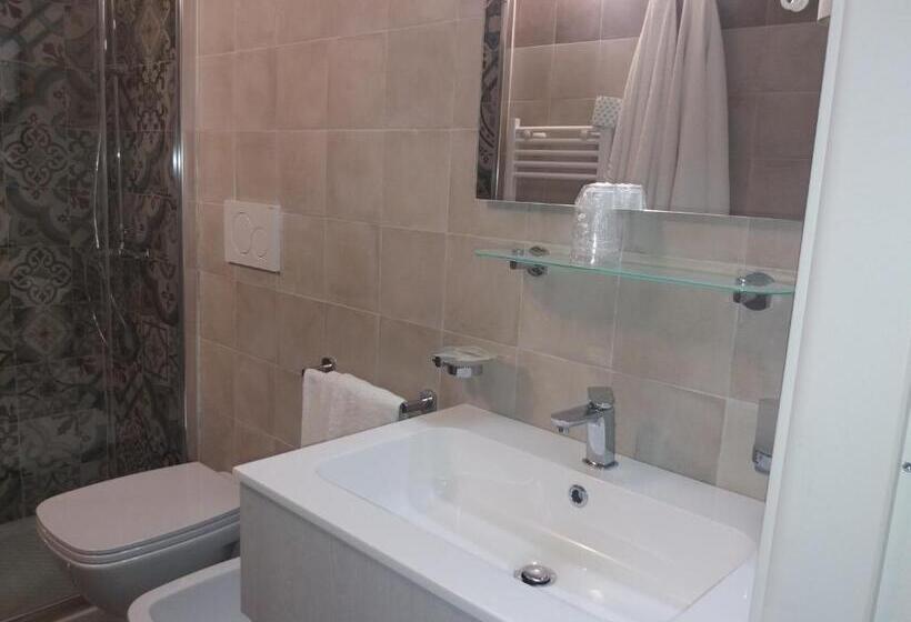 带阳台的豪华间, Antico Palazzo Spinola