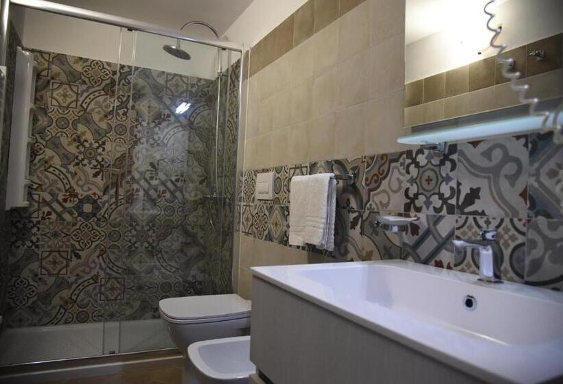 带阳台的豪华间, Antico Palazzo Spinola