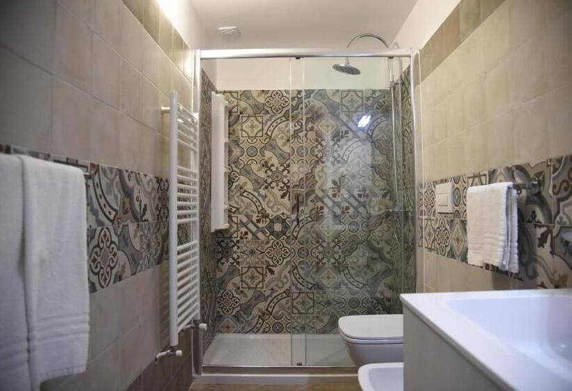 带海景的高档三人间, Antico Palazzo Spinola