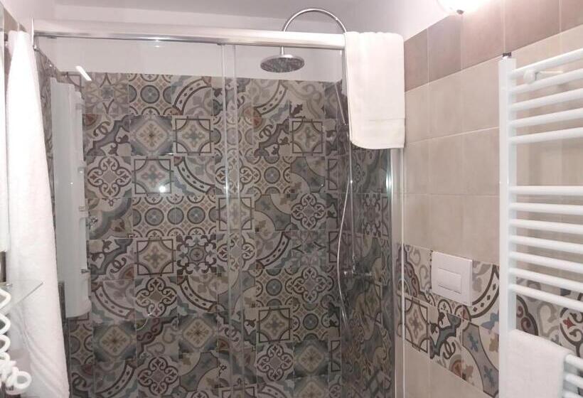 带海景的高档三人间, Antico Palazzo Spinola