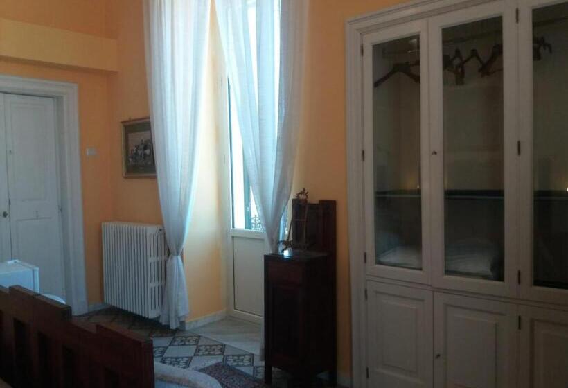 带海景的高档三人间, Antico Palazzo Spinola