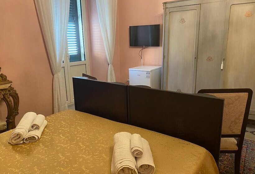 带阳台的豪华间, Antico Palazzo Spinola