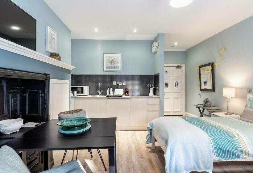 חדר סטנדרט, Haymarket Apartments