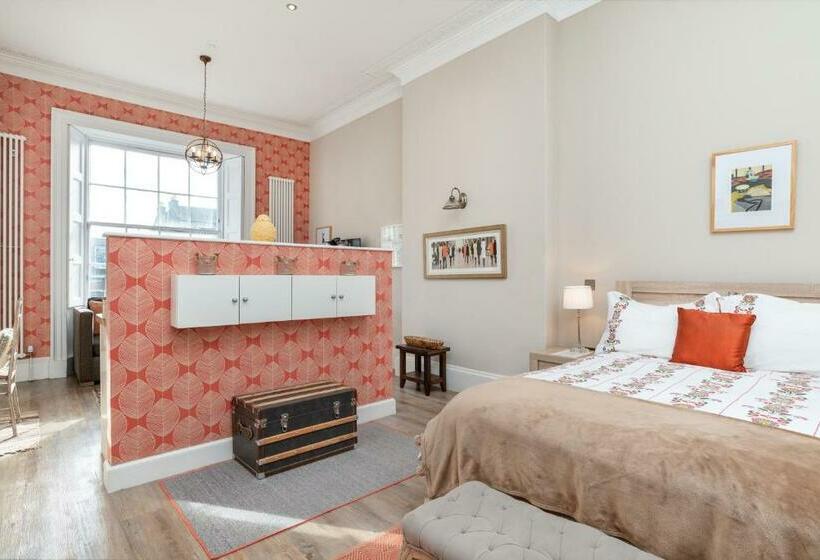 סוויטת ג'וניור, Haymarket Apartments