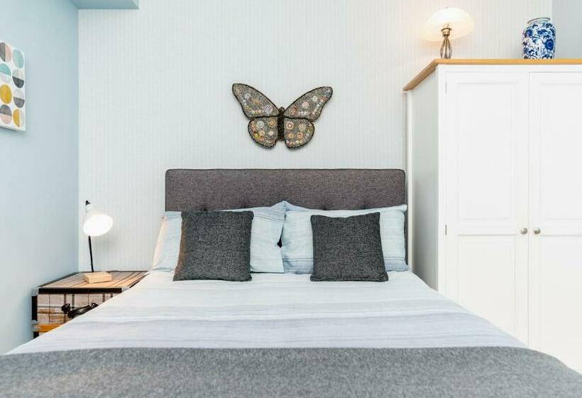 סוויטה, Haymarket Apartments