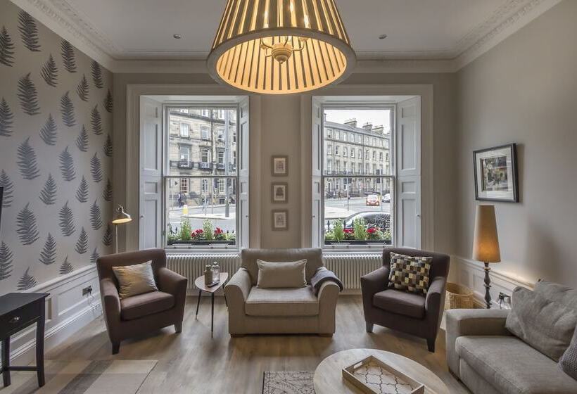 Люкс, Haymarket Apartments