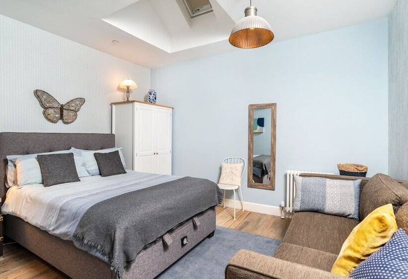 סוויטת ג'וניור, Haymarket Apartments