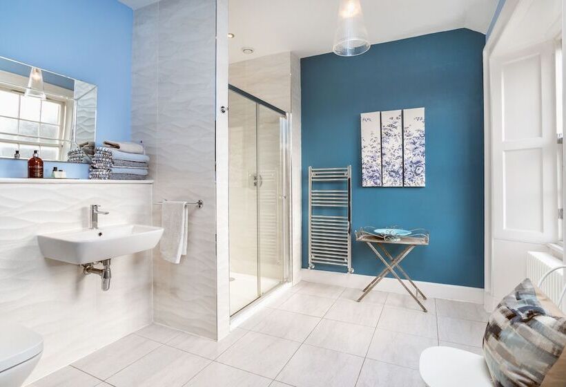 סוויטת ג'וניור, Haymarket Apartments