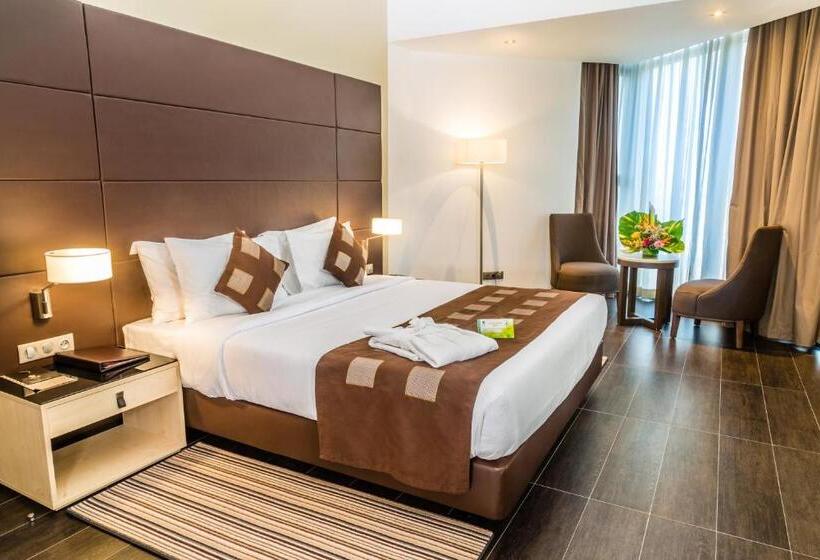 سوییت جونیور, Azalai Hôtel Abidjan